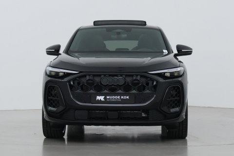 Audi Q5 Sportback Quattro S edition Competition | B&O | Passenger Display | Trekhaak | Luchtvering | Panoramadak | 360° Camera | 21 Inch | ACC