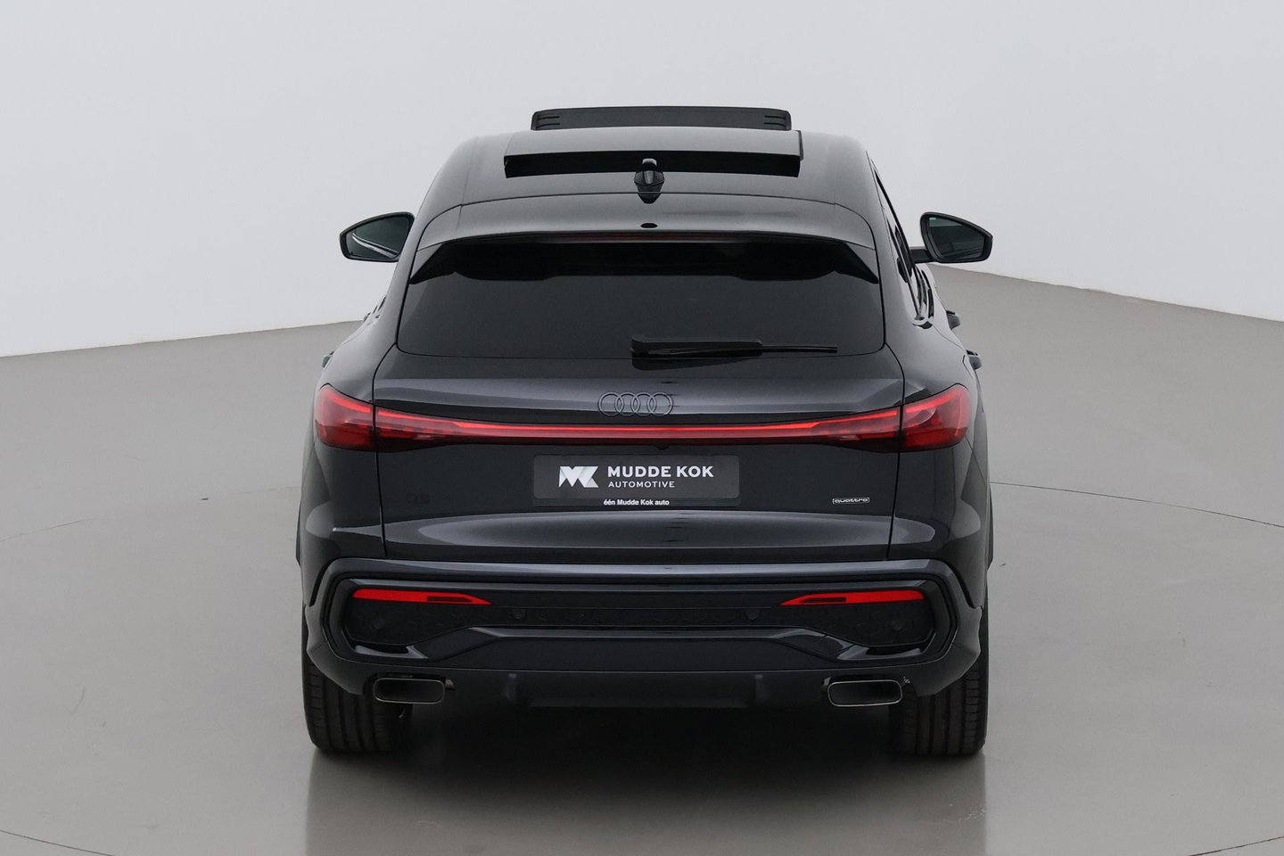 Audi Q5 Sportback Quattro S edition Competition | B&O | Passenger Display | Trekhaak | Luchtvering | Panoramadak | 360° Camera | 21 Inch | ACC
