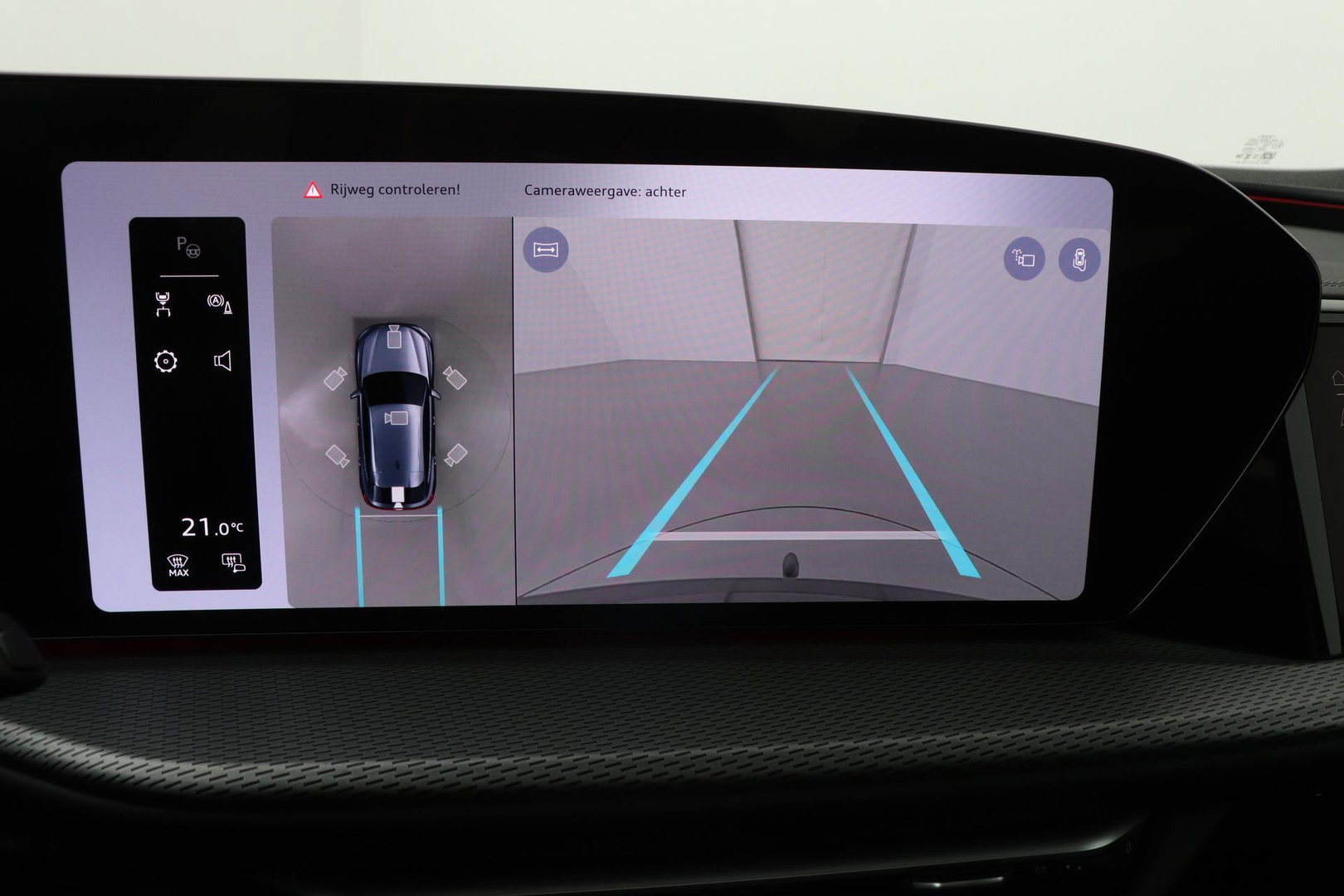 Audi Q5 Sportback Quattro S edition Competition | B&O | Passenger Display | Trekhaak | Luchtvering | Panoramadak | 360° Camera | 21 Inch | ACC