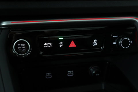 Audi Q5 Sportback Quattro S edition Competition | B&O | Passenger Display | Trekhaak | Luchtvering | Panoramadak | 360° Camera | 21 Inch | ACC