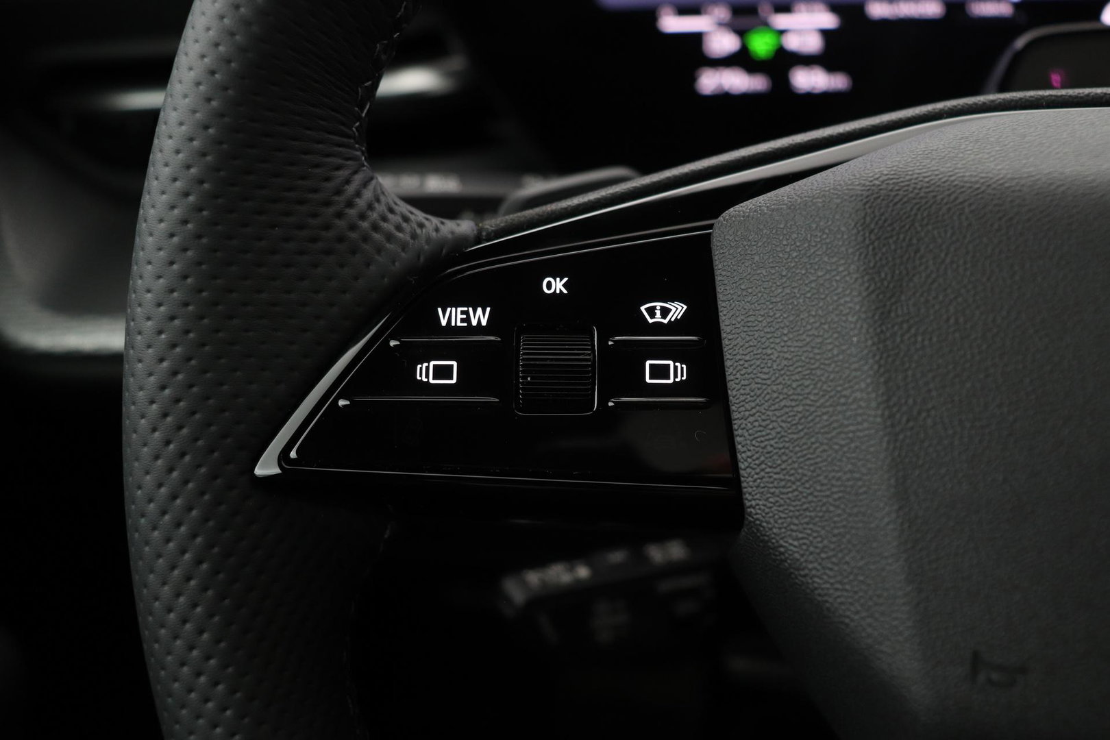 Audi Q5 Sportback Quattro S edition Competition | B&O | Passenger Display | Trekhaak | Luchtvering | Panoramadak | 360° Camera | 21 Inch | ACC
