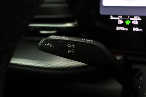 Audi Q5 Sportback Quattro S edition Competition | B&O | Passenger Display | Trekhaak | Luchtvering | Panoramadak | 360° Camera | 21 Inch | ACC