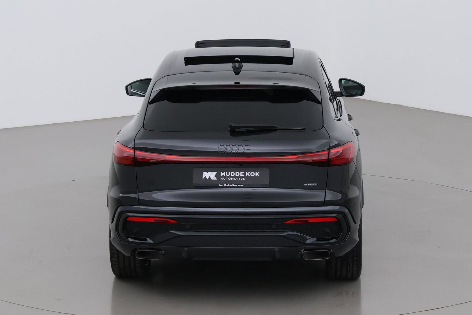 Audi Q5 Sportback Quattro S edition Competition | B&O | Passenger Display | Trekhaak | Luchtvering | Panoramadak | 360° Camera | 21 Inch | ACC