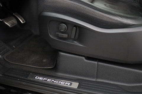 Land Rover Defender 90 D300 X | BTW | 23 Inch | Canvas Vouwdak | ClearSight | Trekhaak | Head-Up | Koelbox | Meridian Surround