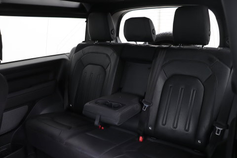 Land Rover Defender 90 D300 X | BTW | 23 Inch | Canvas Vouwdak | ClearSight | Trekhaak | Head-Up | Koelbox | Meridian Surround
