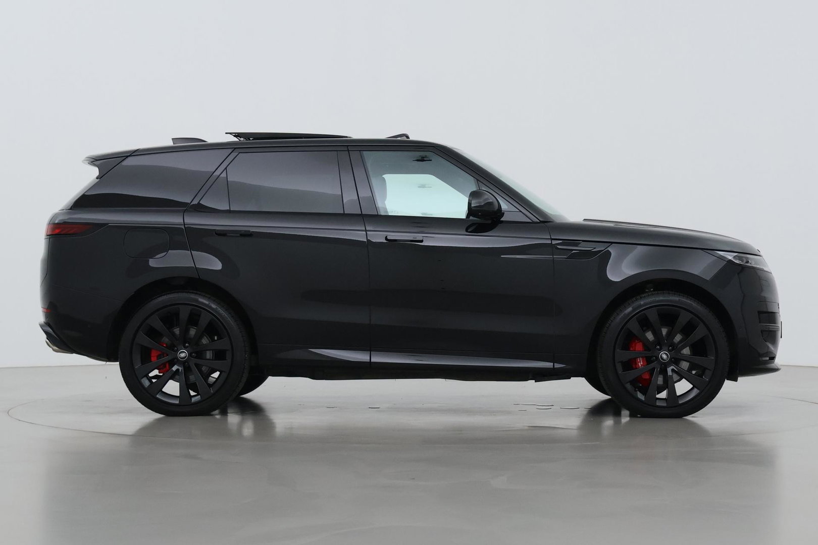 Land Rover Range Rover Sport P460e Dynamic HSE | 23 Inch | ClearSight | Meridian 3D Surround | Head-Up | Trekhaak | Ventilatie