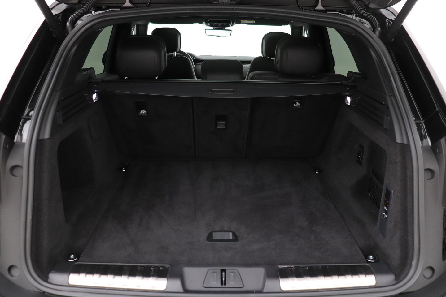 Land Rover Range Rover Sport P460e Dynamic HSE | 23 Inch | ClearSight | Meridian 3D Surround | Head-Up | Trekhaak | Ventilatie