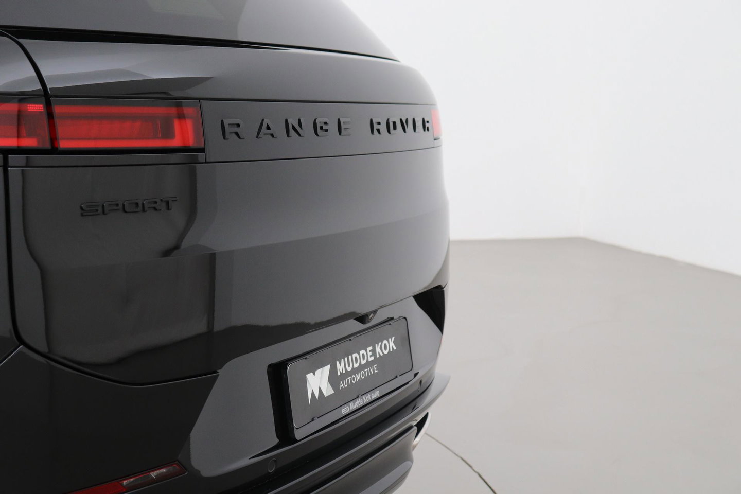 Land Rover Range Rover Sport P460e Dynamic HSE | 23 Inch | ClearSight | Meridian 3D Surround | Head-Up | Trekhaak | Ventilatie