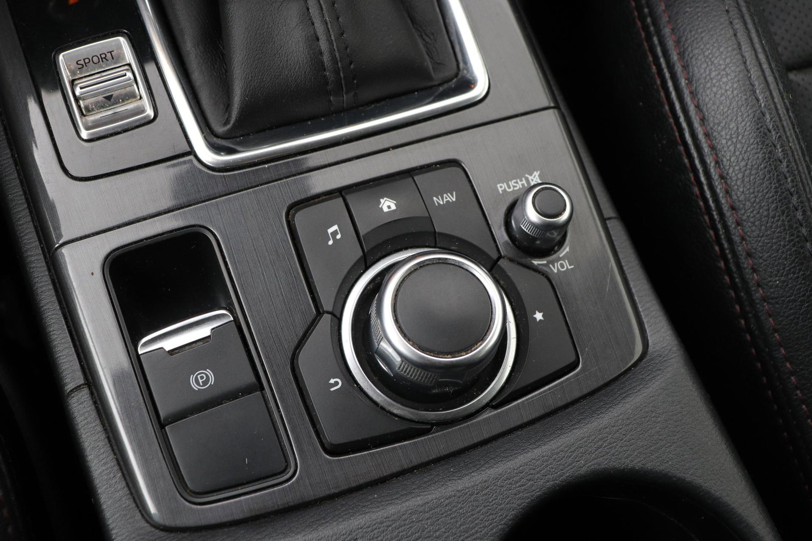 Mazda CX-5 2.0 SkyActiv-G 165 Skylease GT 2WD | Stoelverwarming | Bose | Trekhaak | Cruise Control | BLIS | Keyless