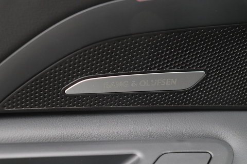 Audi Q5 Sportback Quattro S edition Competition | B&O | Passenger Display | Trekhaak | Luchtvering | Panoramadak | 360° Camera | 21 Inch | ACC
