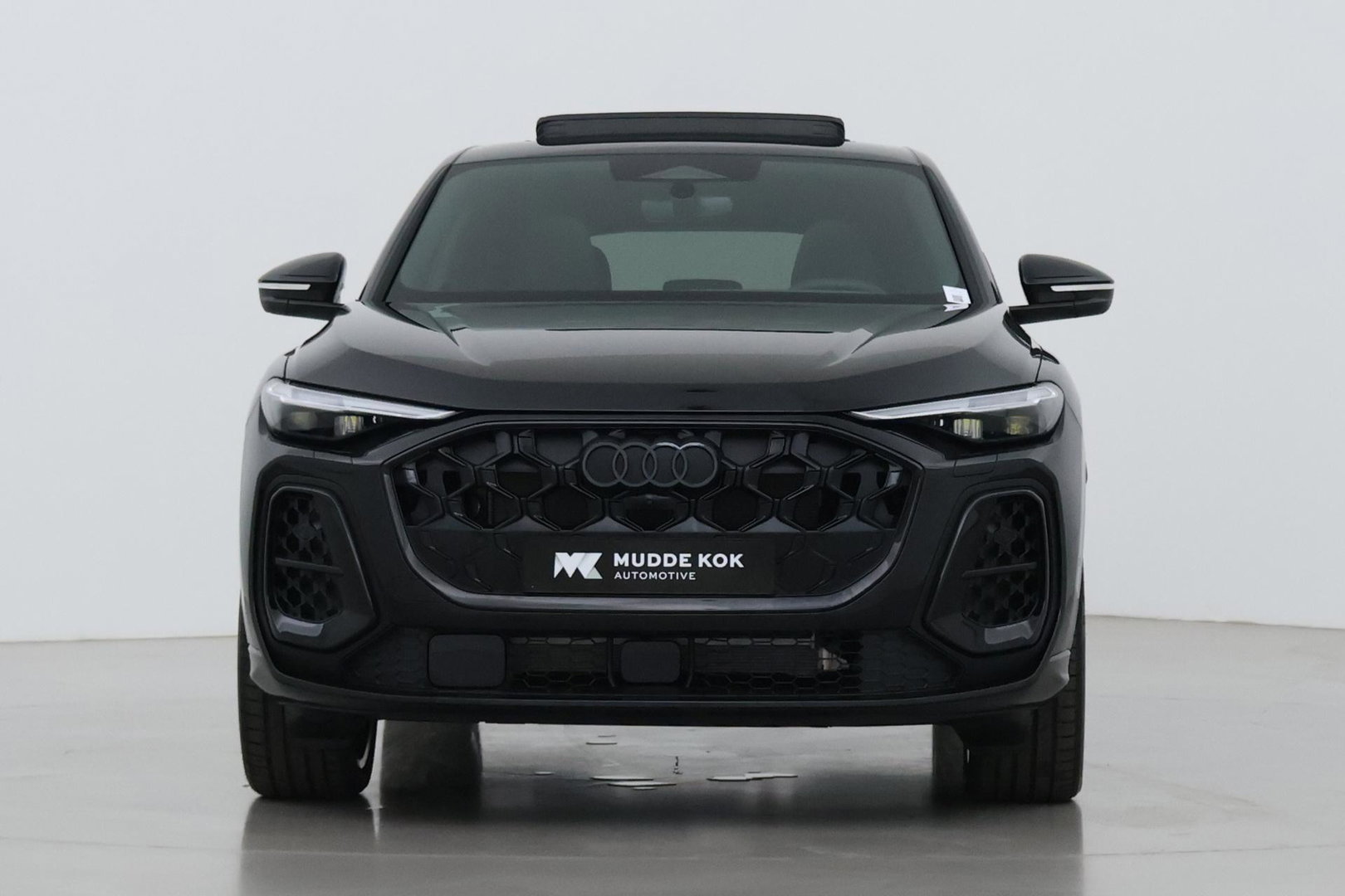 Audi Q5 Sportback Quattro S edition Competition | B&O | Passenger Display | Trekhaak | Luchtvering | Panoramadak | 360° Camera | 21 Inch | ACC