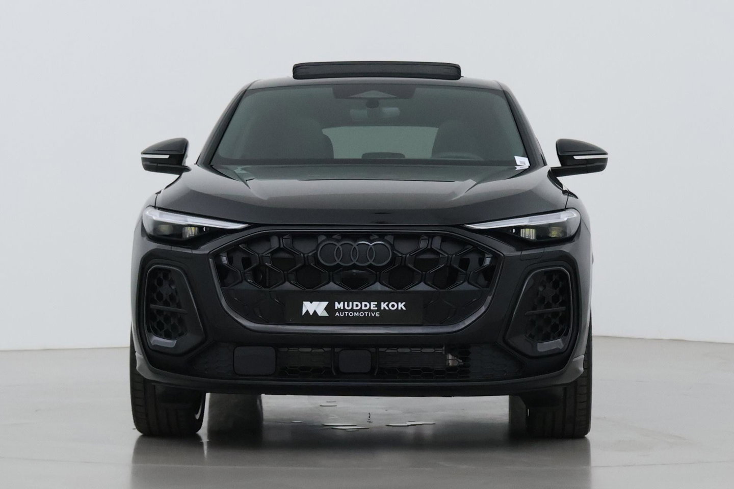 Audi Q5 Sportback Quattro S edition Competition | B&O | Passenger Display | Trekhaak | Luchtvering | Panoramadak | 360° Camera | 21 Inch | ACC