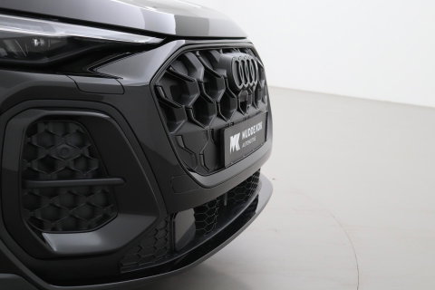 Audi Q5 Sportback Quattro S edition Competition | B&O | Passenger Display | Trekhaak | Luchtvering | Panoramadak | 360° Camera | 21 Inch | ACC