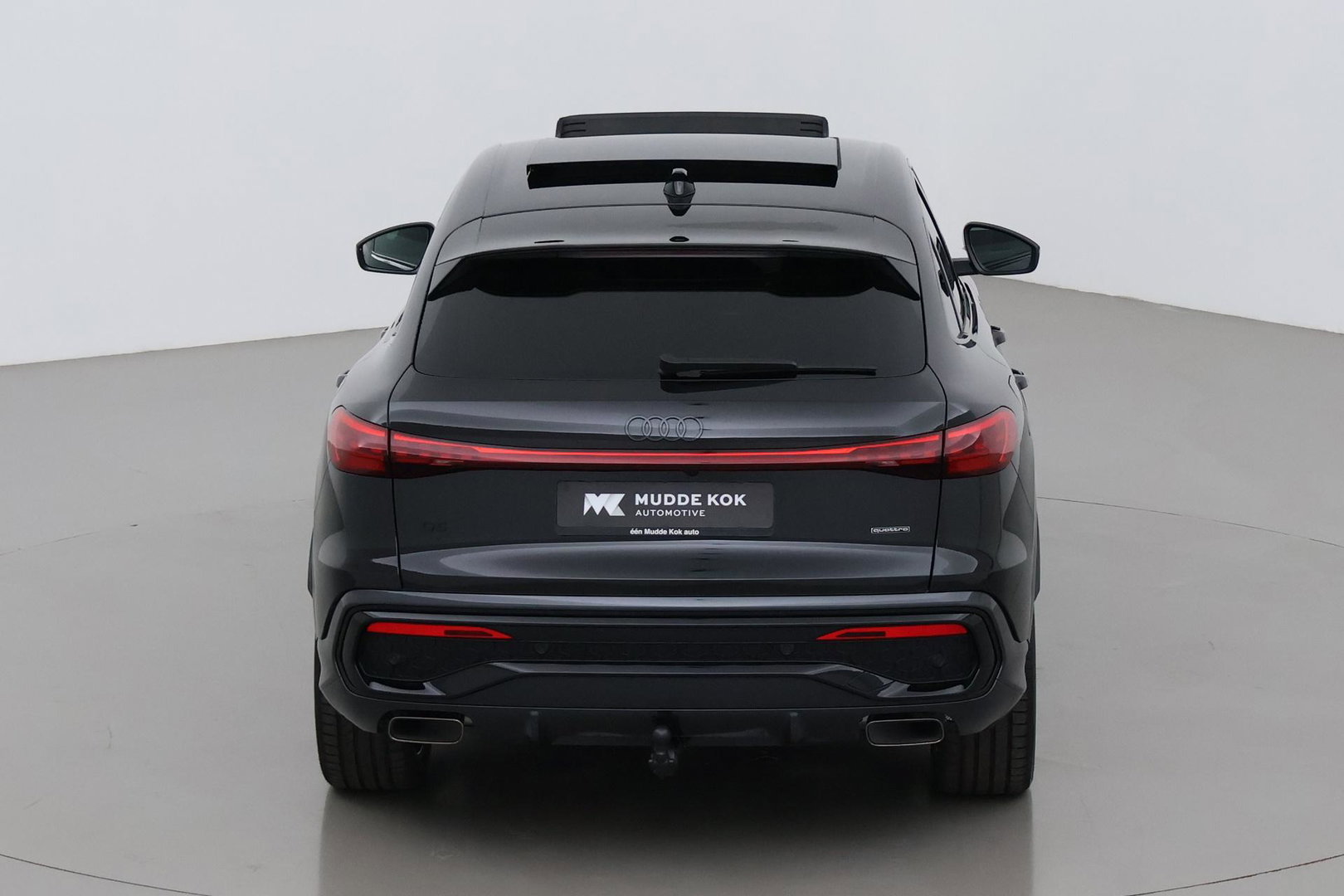 Audi Q5 Sportback Quattro S edition Competition | B&O | Passenger Display | Trekhaak | Luchtvering | Panoramadak | 360° Camera | 21 Inch | ACC