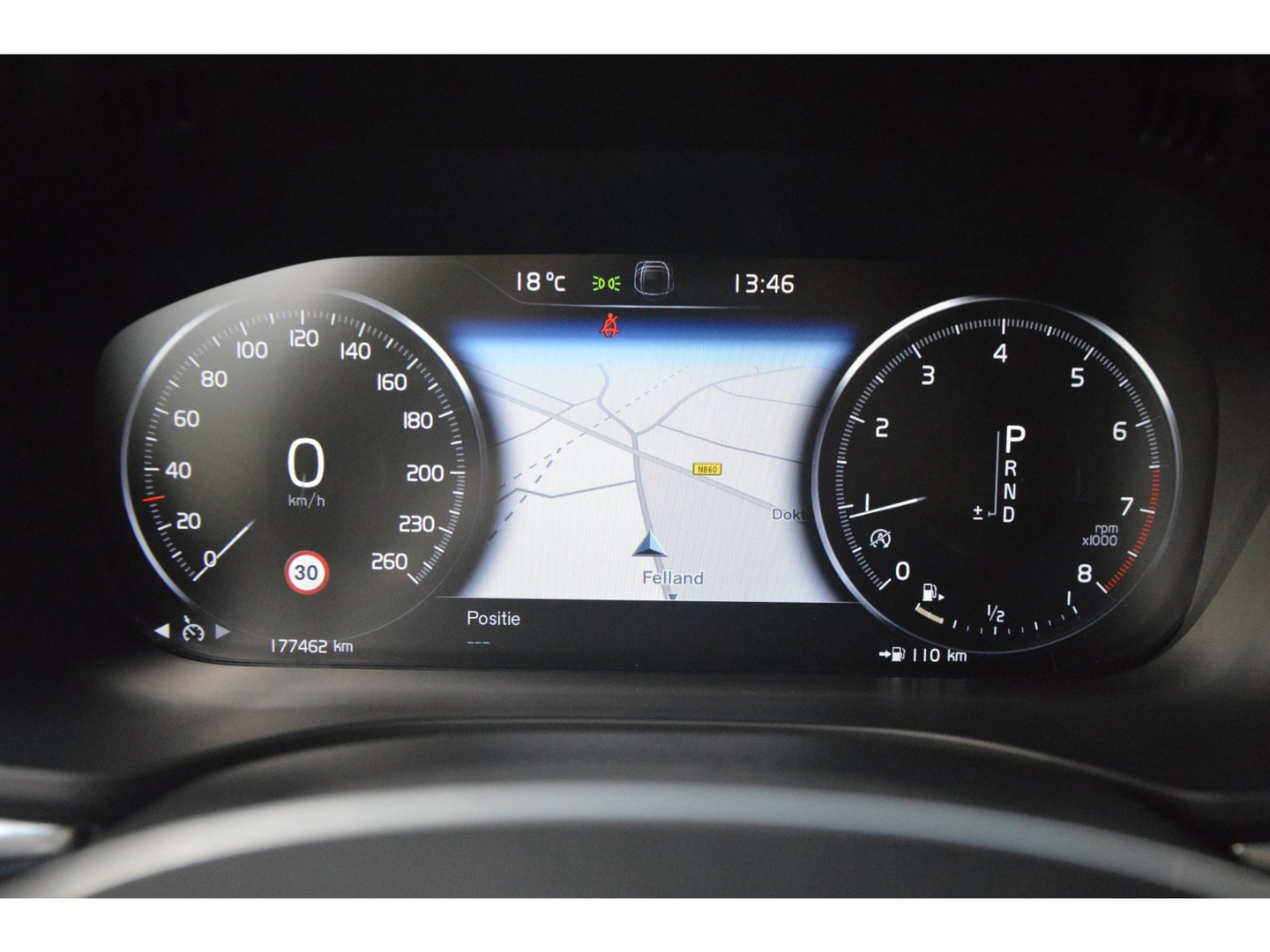 Volvo XC60 T5 Momentum| Trekhaak 2.400 KG | Leer | Keyless | Perfect onderhouden |