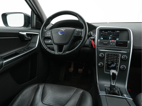 Volvo XC60 2.0 D3 FWD Momentum *LEATHER | NAVI-FULLMAP | COMFORTSEATS | ECC | PDC | CRUISE | PRIVACYGLASS | TOWBAR | 17''ALU*