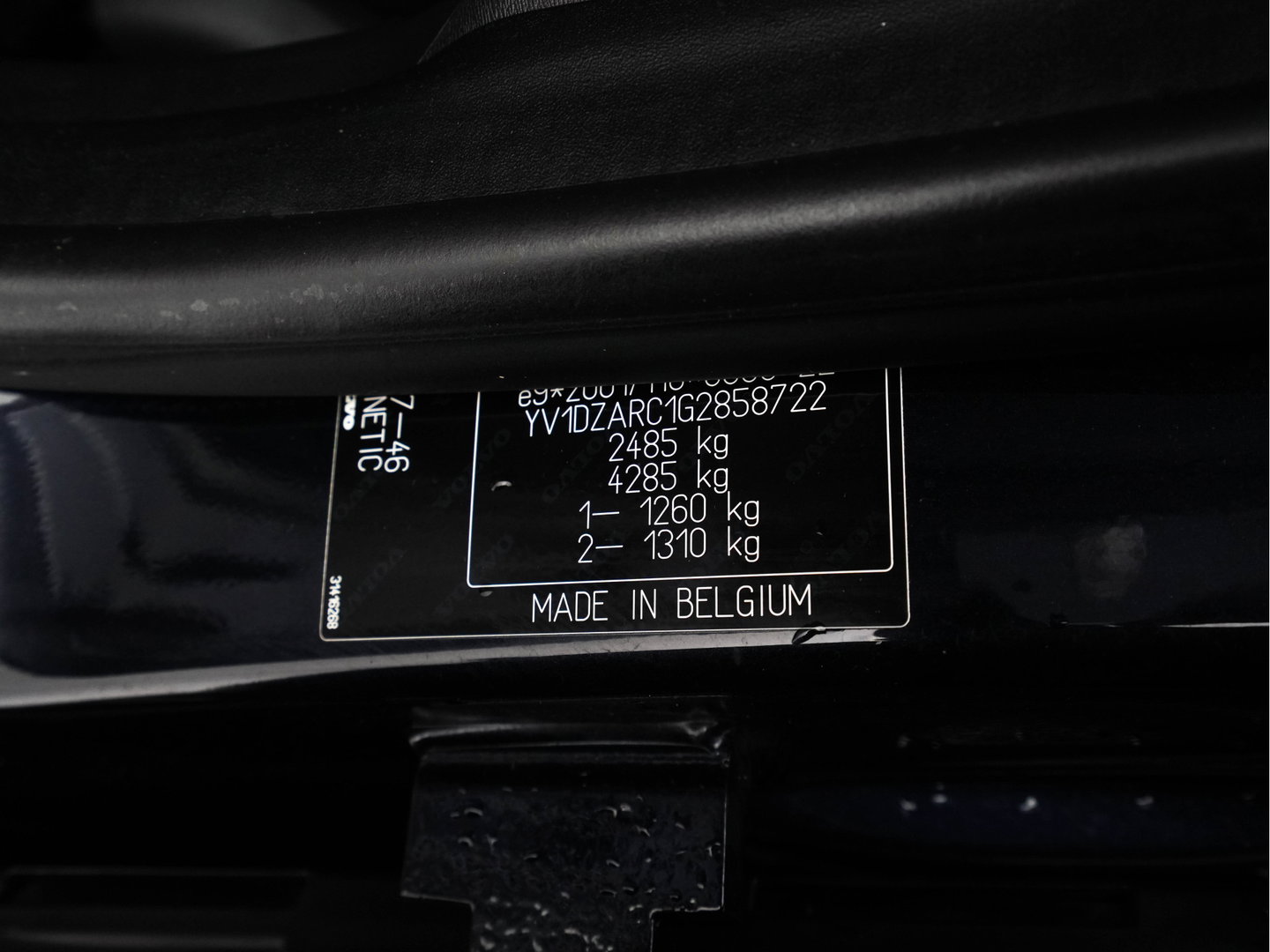 Volvo XC60 2.0 D3 FWD Momentum *LEATHER | NAVI-FULLMAP | COMFORTSEATS | ECC | PDC | CRUISE | PRIVACYGLASS | TOWBAR | 17''ALU*