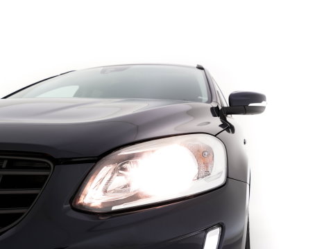 Volvo XC60 2.0 D3 FWD Momentum *LEATHER | NAVI-FULLMAP | COMFORTSEATS | ECC | PDC | CRUISE | PRIVACYGLASS | TOWBAR | 17''ALU*