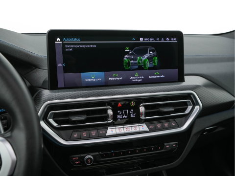 BMW X3 xDrive30e Business Edition Plus M-Sportpack (Plug-in) (INCL.BTW) Aut. *PANO | LEATHER | FULL-LED | HARMAN/KARDON | BLIND-SPOT | HEATED-SPORTSEATS | DIGI-COCKPIT | CAMERA | NAVI-FULLMAP | DAB+ | PRIVACY-GLASS | SHIFT-PADDLES | 21''ALU | TOWBAR*