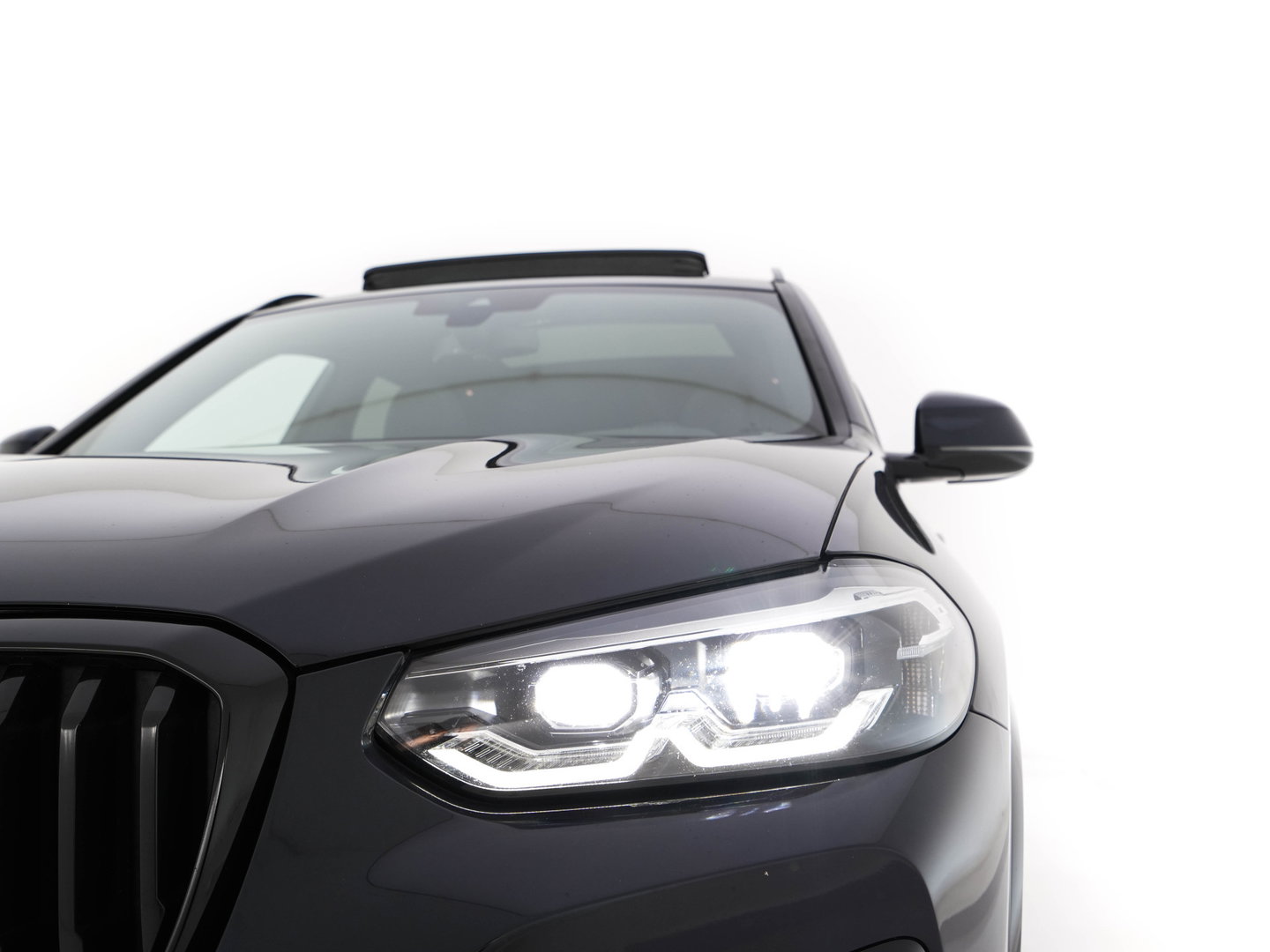 BMW X3 xDrive30e Business Edition Plus M-Sportpack (Plug-in) (INCL.BTW) Aut. *PANO | LEATHER | FULL-LED | HARMAN/KARDON | BLIND-SPOT | HEATED-SPORTSEATS | DIGI-COCKPIT | CAMERA | NAVI-FULLMAP | DAB+ | PRIVACY-GLASS | SHIFT-PADDLES | 21''ALU | TOWBAR*