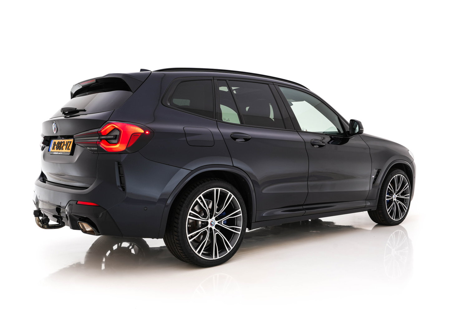 BMW X3 xDrive30e Business Edition Plus M-Sportpack (Plug-in) (INCL.BTW) Aut. *PANO | LEATHER | FULL-LED | HARMAN/KARDON | BLIND-SPOT | HEATED-SPORTSEATS | DIGI-COCKPIT | CAMERA | NAVI-FULLMAP | DAB+ | PRIVACY-GLASS | SHIFT-PADDLES | 21''ALU | TOWBAR*