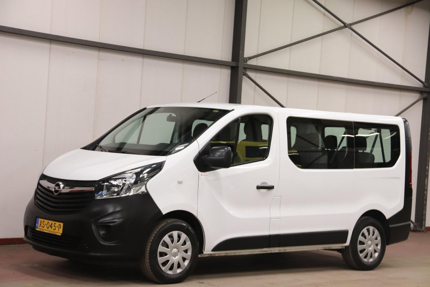 Opel Vivaro Combi 1.6 CDTI PERSONEN VERVOER 9 PERSOONS PERSONENBUS Opel Vivaro Combi 1.6 CDTI PERSONENVERVOER 9 PERSOONS PERSONENBUS