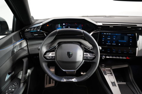 Peugeot 408 e-408 GT Avantage 58 kWh Full-led Panoramadak 19'lmv 24 Maanden garantie* (Vraag naar de voorwaarden)