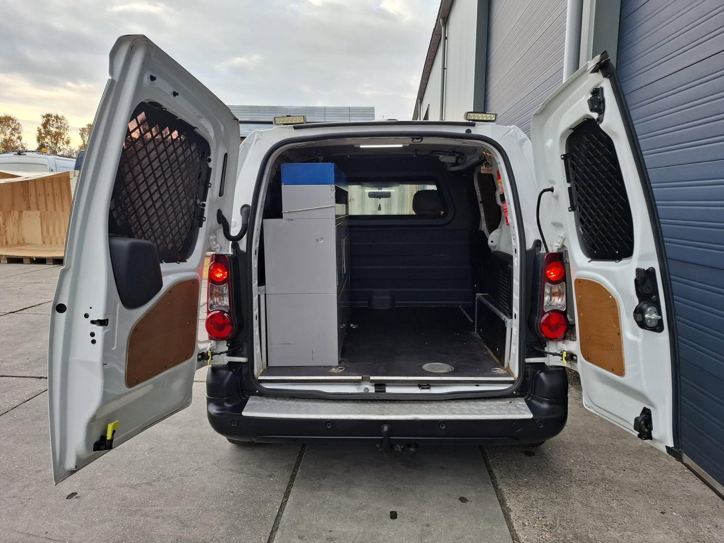 Citroën Berlingo 1.6 BlueHDI 100 Club S&S AIRCO / TREKHAAK / CRUISE CONTROLE / EURO 6 / MARGE !!