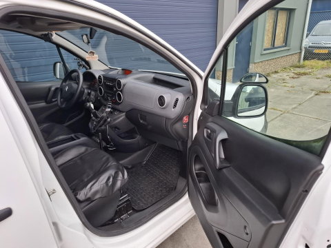 Citroën Berlingo 1.6 BlueHDI 100 Club S&S AIRCO / TREKHAAK / CRUISE CONTROLE / EURO 6 / MARGE !!