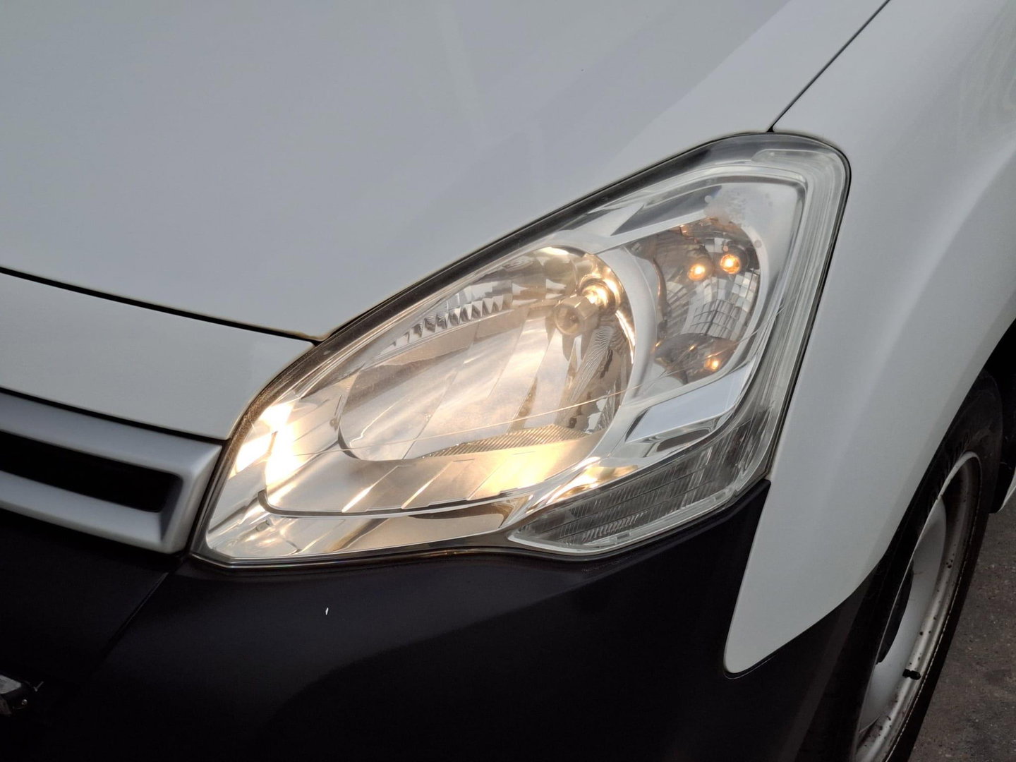 Citroën Berlingo 1.6 BlueHDI 100 Club S&S AIRCO / TREKHAAK / CRUISE CONTROLE / EURO 6 / MARGE !!