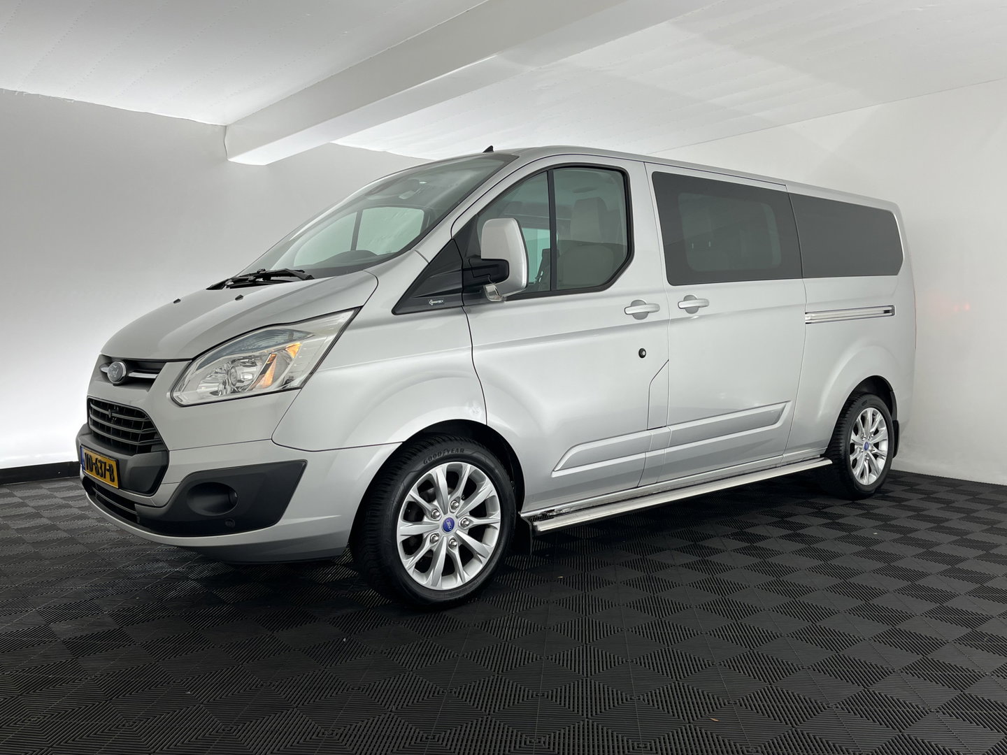 Ford Transit Custom 290 2.2 TDCI L2H1 Limited DC *DUBBEL-CABINE | DUBBELE-SCHUIFDEUR | LEATHER | NAVI-FULLMAP | CAMERA | AIRCO | CRUISE | PDC | 16''ALU | TOWBAR*