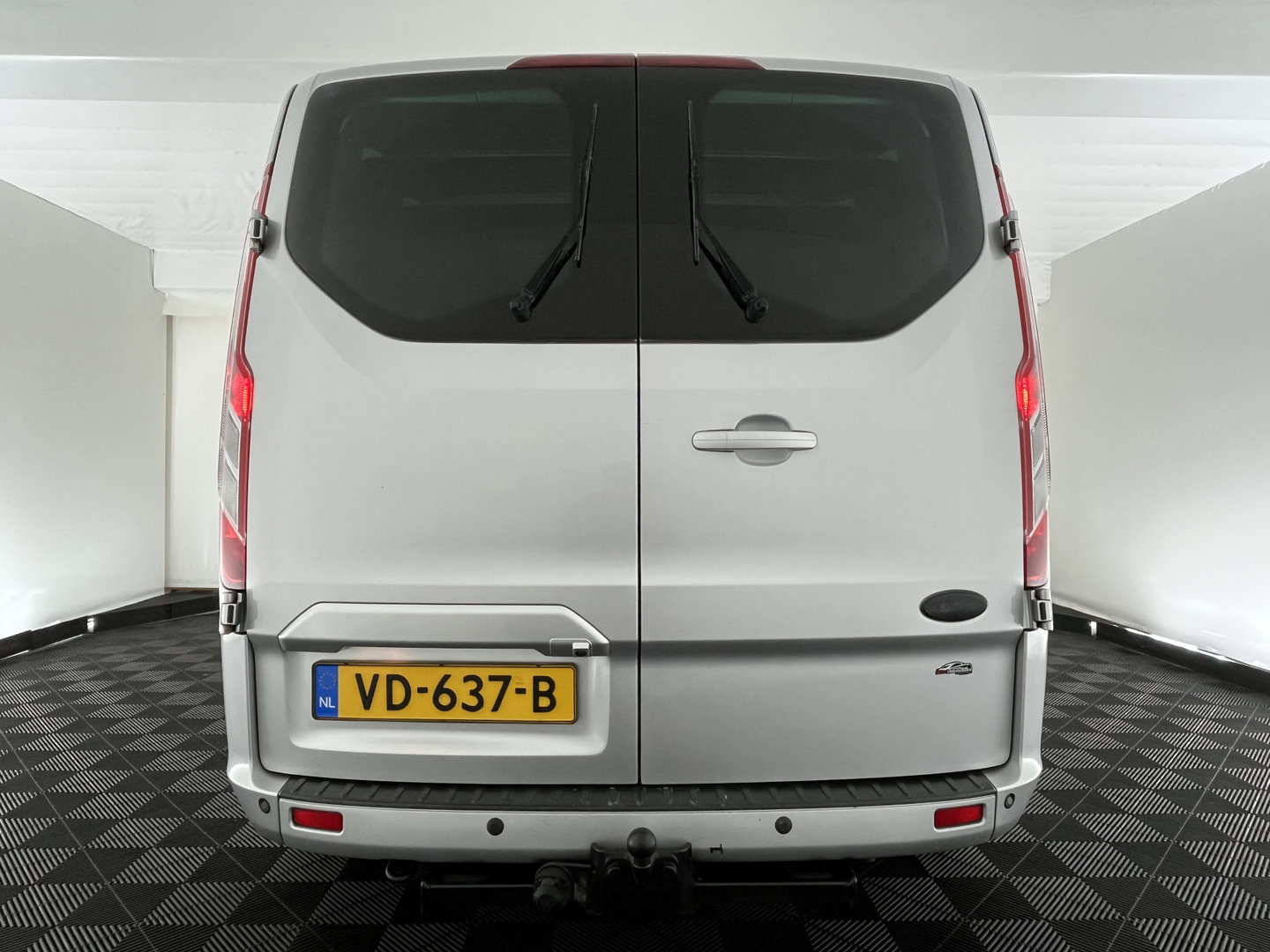 Ford Transit Custom 290 2.2 TDCI L2H1 Limited DC *DUBBEL-CABINE | DUBBELE-SCHUIFDEUR | LEATHER | NAVI-FULLMAP | CAMERA | AIRCO | CRUISE | PDC | 16''ALU | TOWBAR*