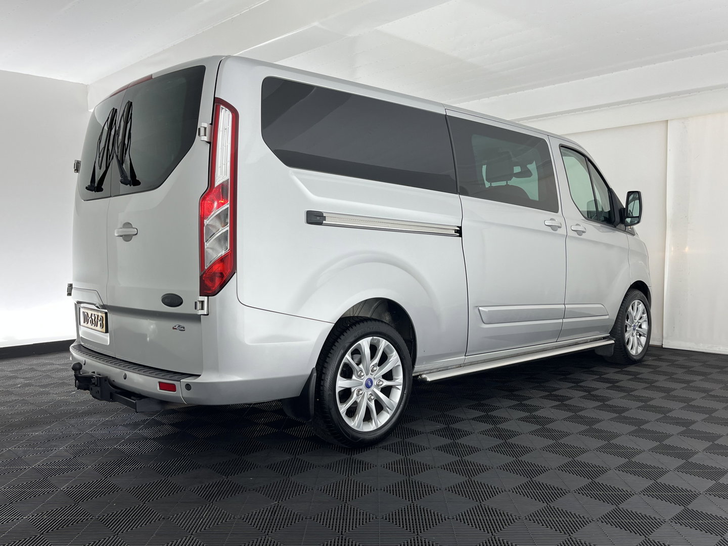 Ford Transit Custom 290 2.2 TDCI L2H1 Limited DC *DUBBEL-CABINE | DUBBELE-SCHUIFDEUR | LEATHER | NAVI-FULLMAP | CAMERA | AIRCO | CRUISE | PDC | 16''ALU | TOWBAR*