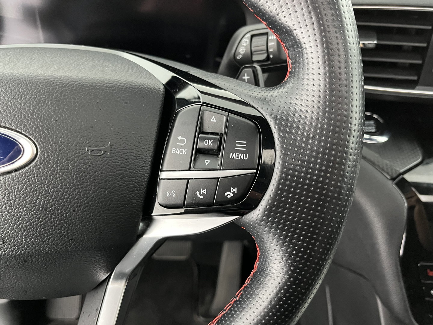 Ford Explorer 3.0 V6 EcoBoost PHEV ST-Line [7-Pers.] (Plug-in) (INCL.BTW) Aut. *PANO | LEATHER | FULL-LED | MEMORY-PACK | BANG&OLUFSEN | TOP-VIEW | ADAPTIVE-CRUISE | BLIND-SPOT | KEYLESS | HEATED-VENTILATED-COMFORTSEATS | 20''ALU | TOWBAR*