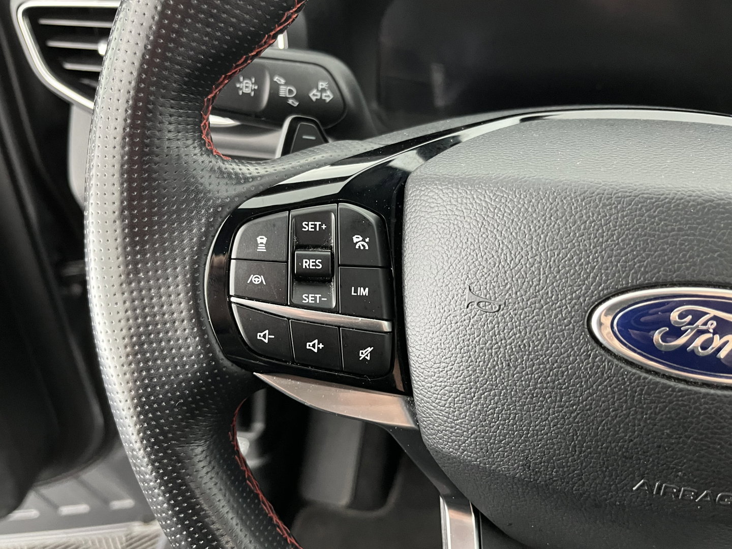 Ford Explorer 3.0 V6 EcoBoost PHEV ST-Line [7-Pers.] (Plug-in) (INCL.BTW) Aut. *PANO | LEATHER | FULL-LED | MEMORY-PACK | BANG&OLUFSEN | TOP-VIEW | ADAPTIVE-CRUISE | BLIND-SPOT | KEYLESS | HEATED-VENTILATED-COMFORTSEATS | 20''ALU | TOWBAR*