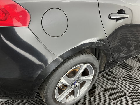Volvo V40 2.0 D2 R-Design Business *LEATHER-MICROFIBRE | XENON | NAVI-FULLMAP | HEATED-SPORTSEATS | ECC | PDC | CRUISE | 15''ALU | TOWBAR*