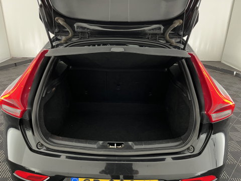 Volvo V40 2.0 D2 R-Design Business *LEATHER-MICROFIBRE | XENON | NAVI-FULLMAP | HEATED-SPORTSEATS | ECC | PDC | CRUISE | 15''ALU | TOWBAR*