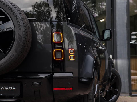 Land Rover Defender 2.0 P300e 110 X-Dynamic HSE |22"|Pano|Trekhaak|360 camera|Stoelkoeling
