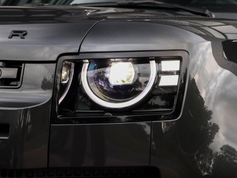 Land Rover Defender 2.0 P300e 110 X-Dynamic HSE |22"|Pano|Trekhaak|360 camera|Stoelkoeling