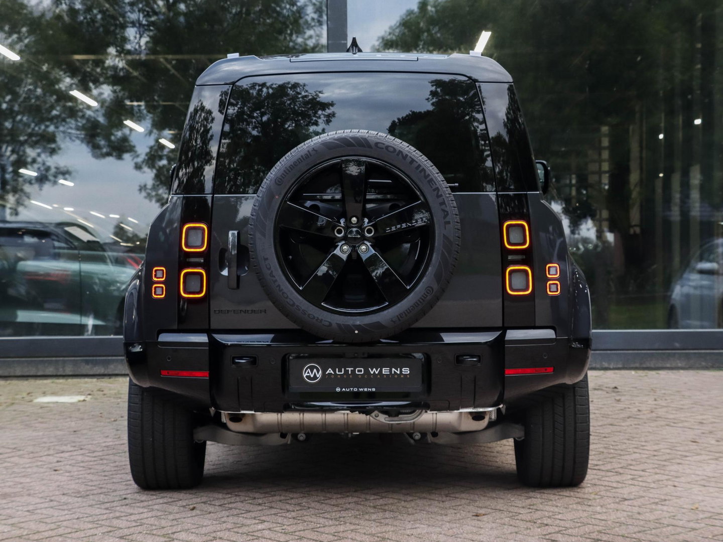 Land Rover Defender 2.0 P300e 110 X-Dynamic HSE |22"|Pano|Trekhaak|360 camera|Stoelkoeling