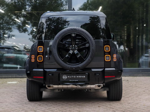 Land Rover Defender 2.0 P300e 110 X-Dynamic HSE |22"|Pano|Trekhaak|360 camera|Stoelkoeling