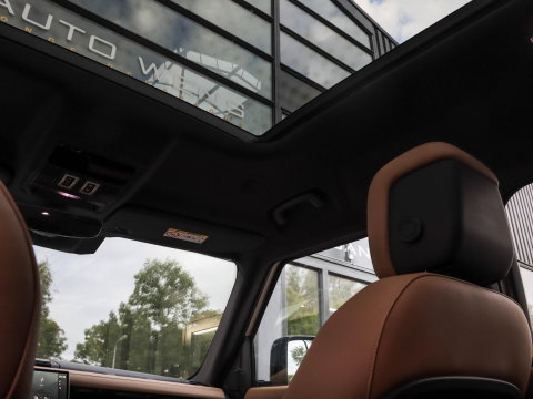 Land Rover Defender 2.0 P300e 110 X-Dynamic HSE |22"|Pano|Trekhaak|360 camera|Stoelkoeling