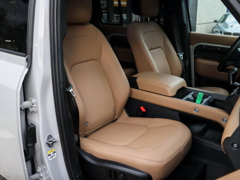 Land Rover Defender 2.0 P300e 110 X-Dynamic HSE |22"|Pano|Trekhaak|360 camera|Stoelkoeling