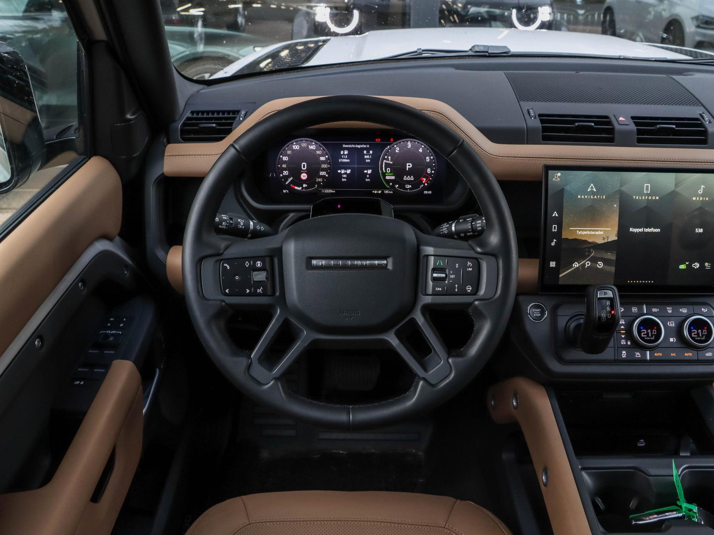 Land Rover Defender 2.0 P300e 110 X-Dynamic HSE |22"|Pano|Trekhaak|360 camera|Stoelkoeling