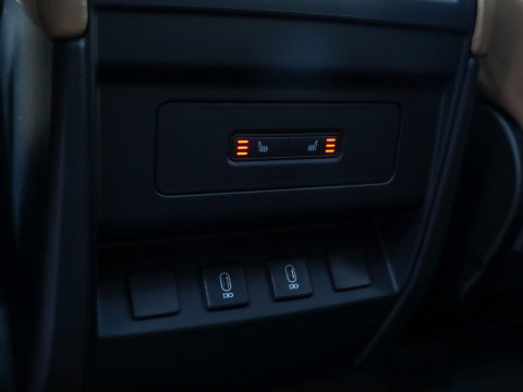 Land Rover Defender 2.0 P300e 110 X-Dynamic HSE |22"|Pano|Trekhaak|360 camera|Stoelkoeling