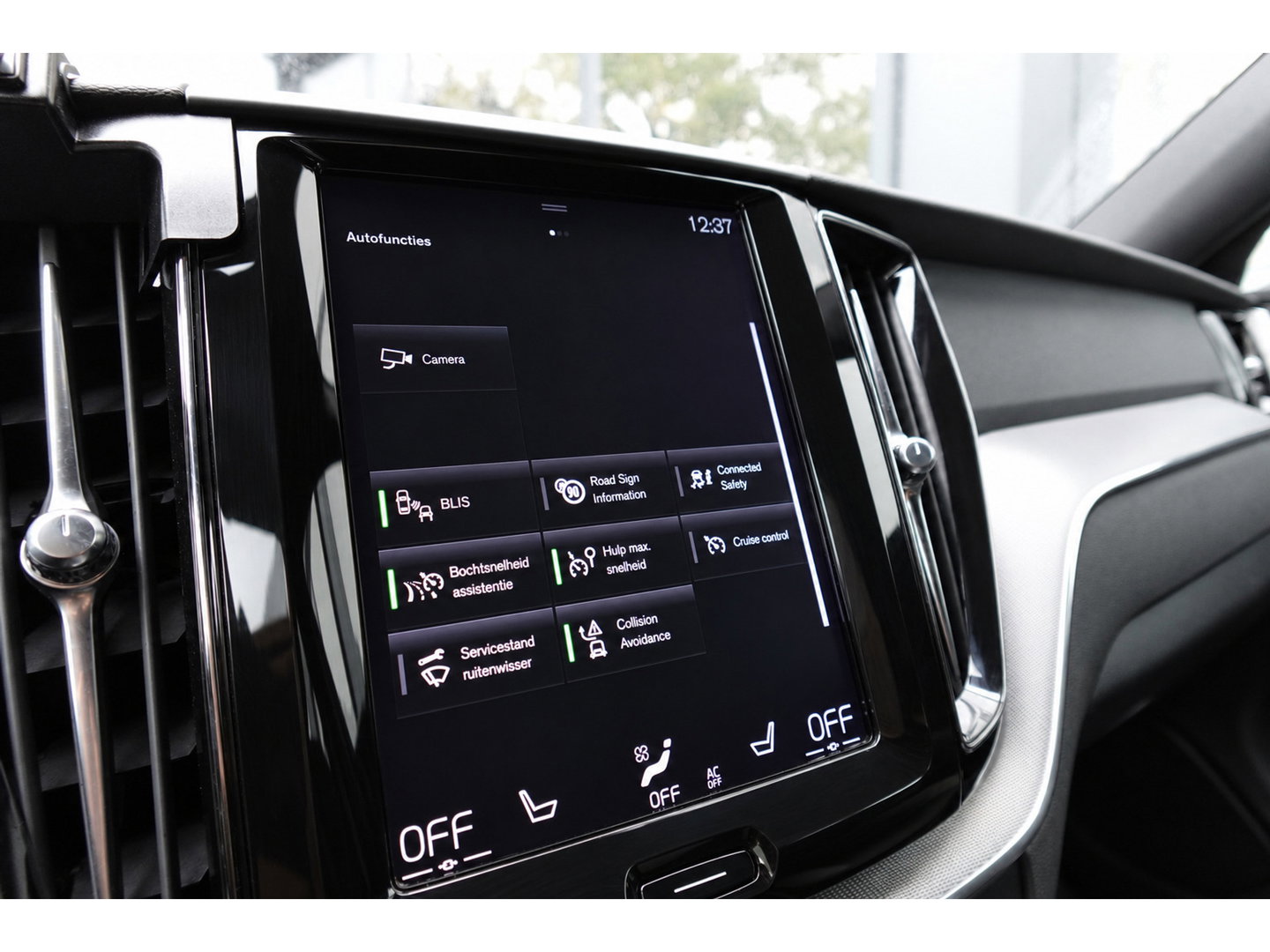 Volvo XC60 2.0 T8 Twin Engine AWD R-Design PANO KEYLESS VOL'