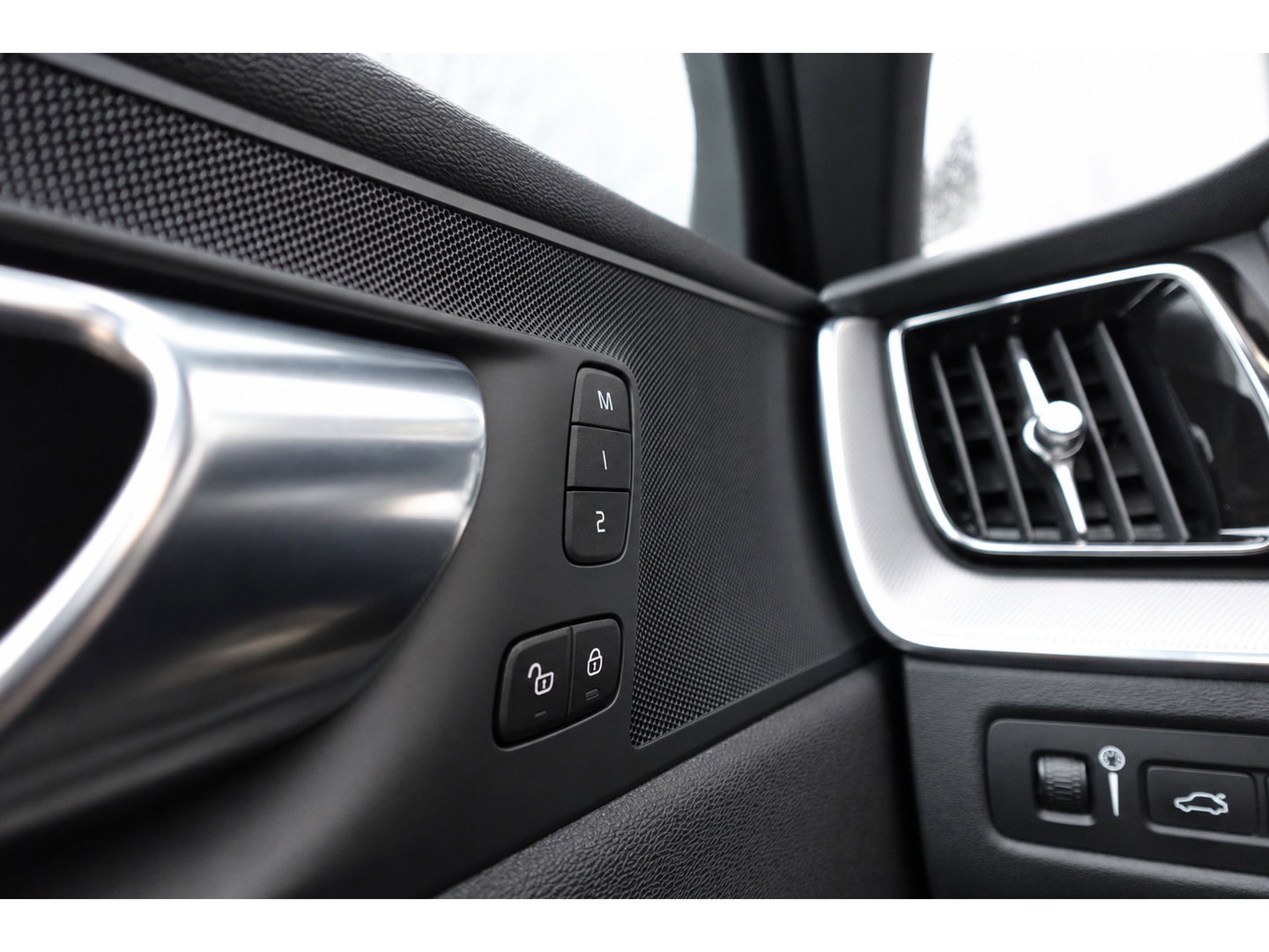 Volvo XC60 2.0 T8 Twin Engine AWD R-Design PANO KEYLESS VOL'