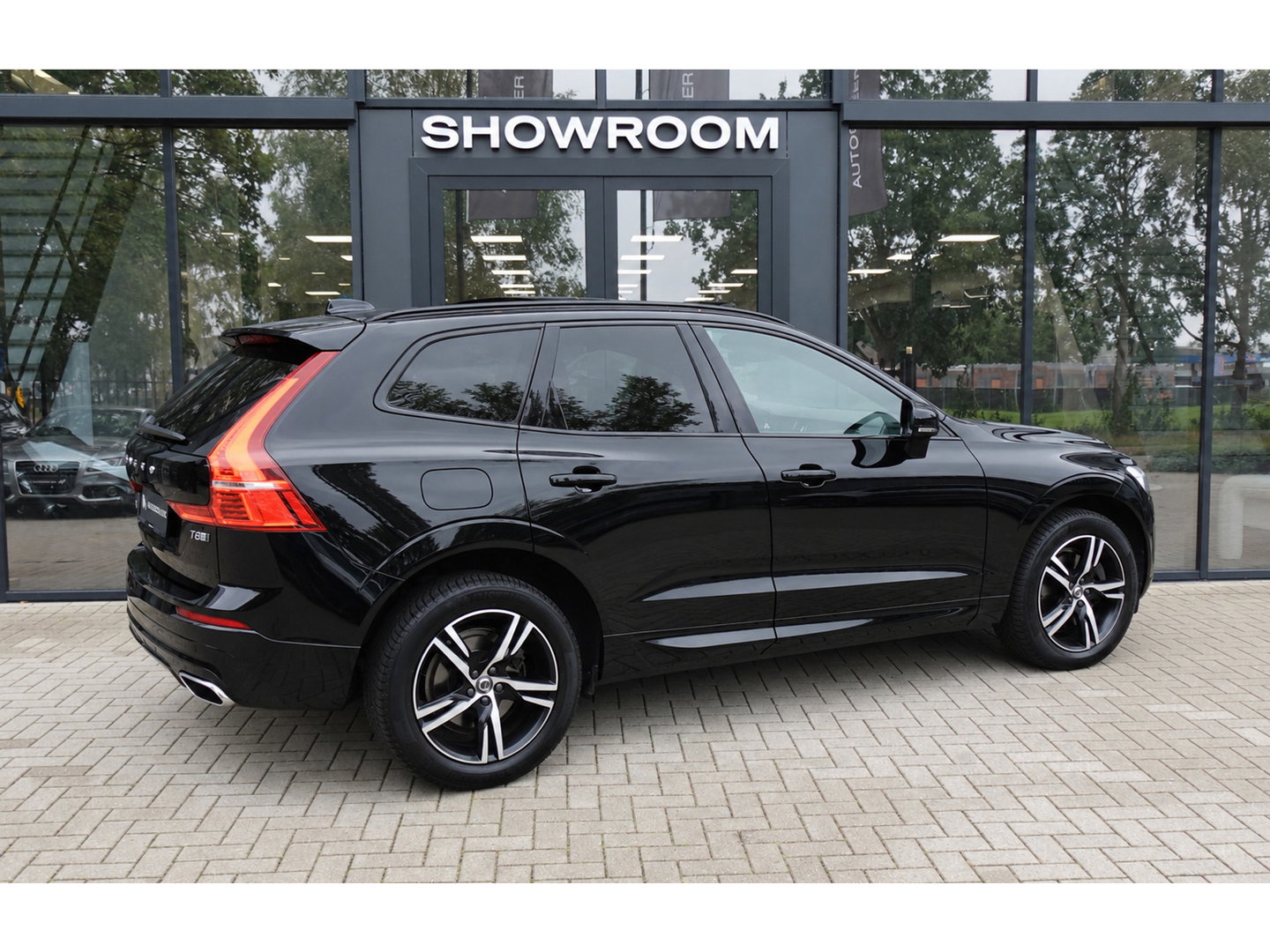 Volvo XC60 2.0 T8 Twin Engine AWD R-Design PANO KEYLESS VOL'