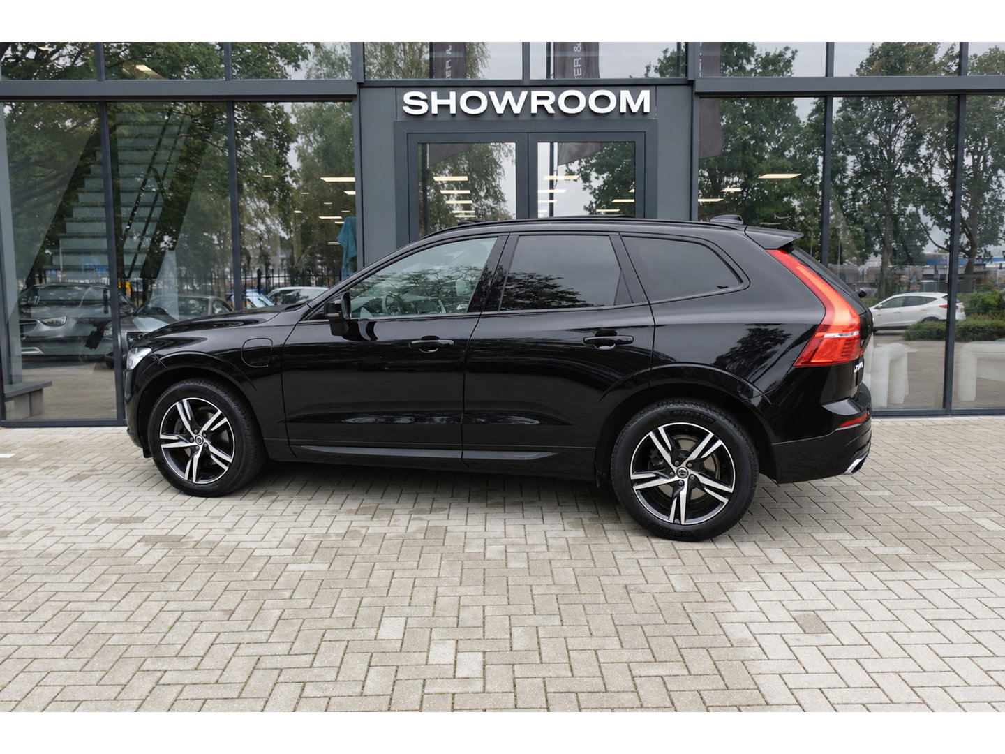 Volvo XC60 2.0 T8 Twin Engine AWD R-Design PANO KEYLESS VOL'