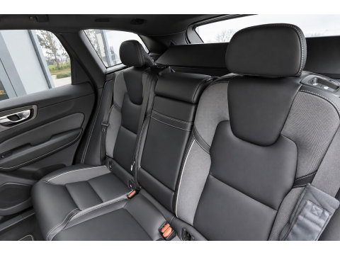 Volvo XC60 2.0 T8 Twin Engine AWD R-Design PANO KEYLESS VOL'